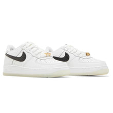 Load image into Gallery viewer, Air Force 1 ‘07 GS ‘Bronx Origin’
