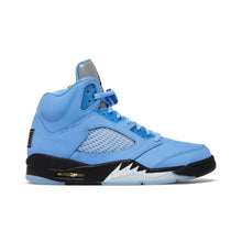 Load image into Gallery viewer, Air Jordan 5 Retro SE UNC 10 Men’s
